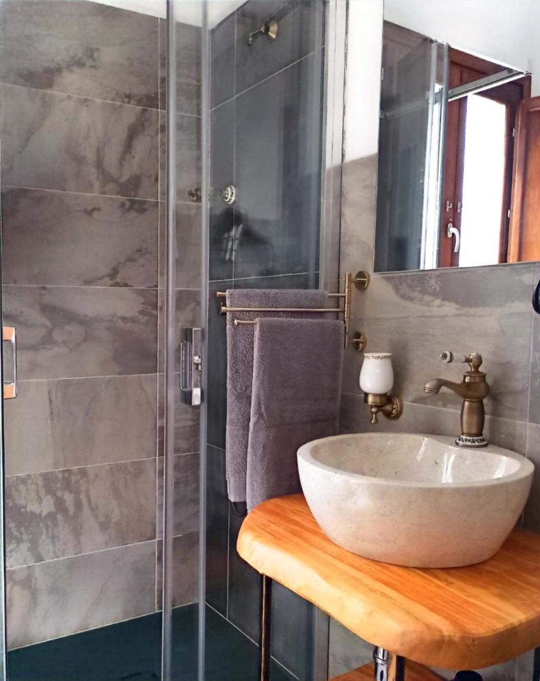 Hotel La Plaza Ollolai Zewnętrze zdjęcie