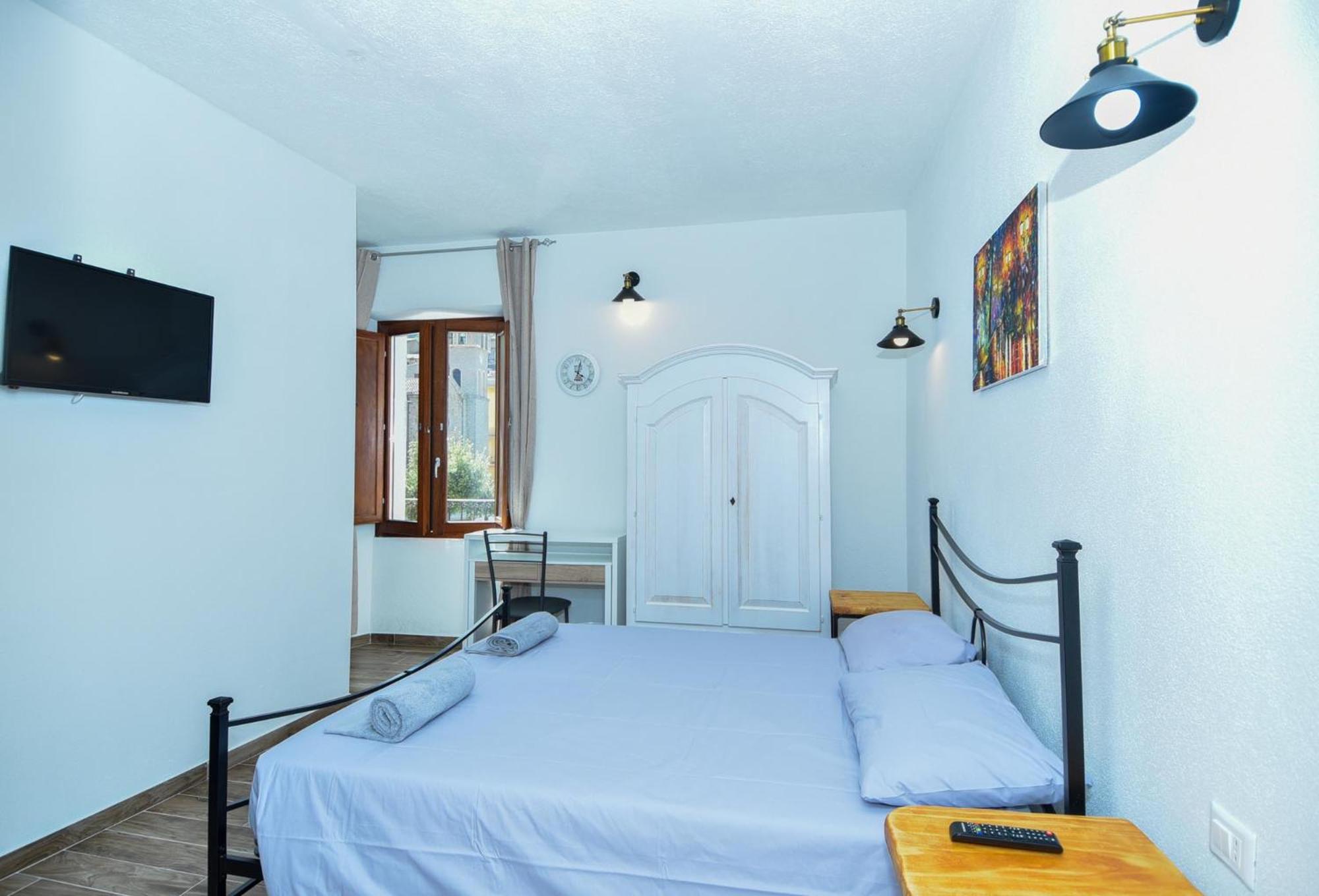 Hotel La Plaza Ollolai Zewnętrze zdjęcie